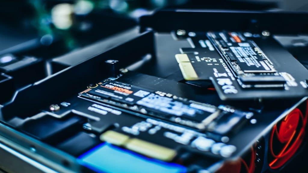 SSD disk nedir? avantajları nelerdir hakkında çok kapsamlı bir yazı